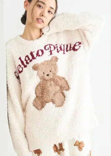 젤라또피케 젤라또 스노우 자카드 풀오버 아이보리