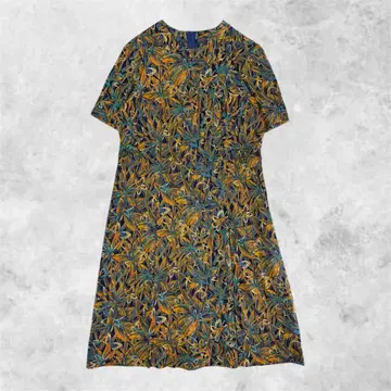 쇼와 레트로 리프 무늬 플레어 원피스 올 패턴 원피스 M 사이즈 상당