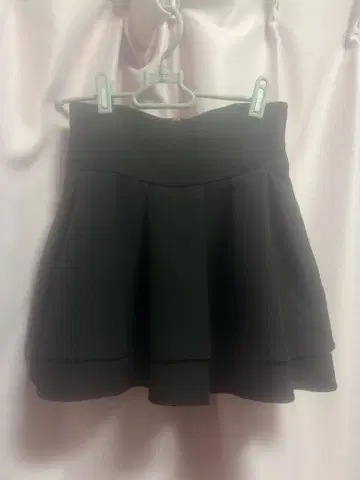 미셸 마카롱 michellMacaron 슬림 레그 스커트 블랙 xs