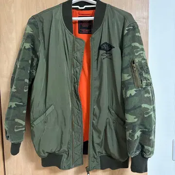 CANDY STRIPPER MA-1 자켓 올리브 카모플라주 리버서블