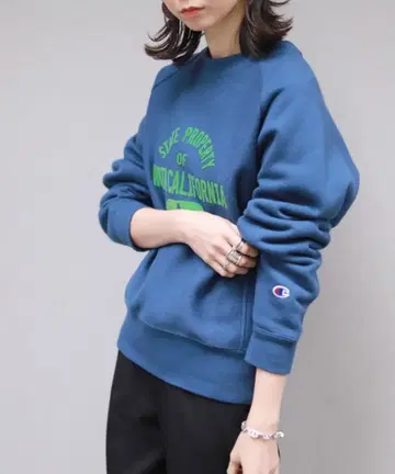 Champion x SLOBE 별주 크루넥 맨투맨