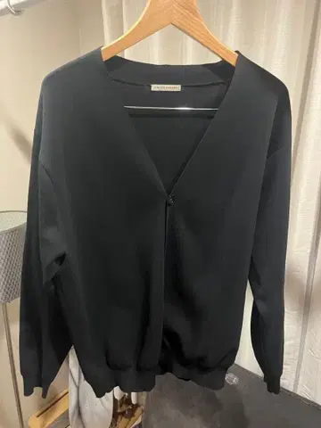 유나이티드 애로우즈 가디건 블랙