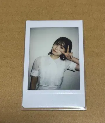 세리자와 유우 폴라로이드