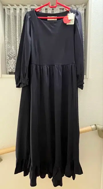 [ 기간 한정 ] 프랑슈리페 프릴 원피스 네이비 택 포함 새상품