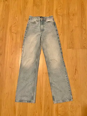 ZARA 라이트 블루 스트레이트 데님 XS