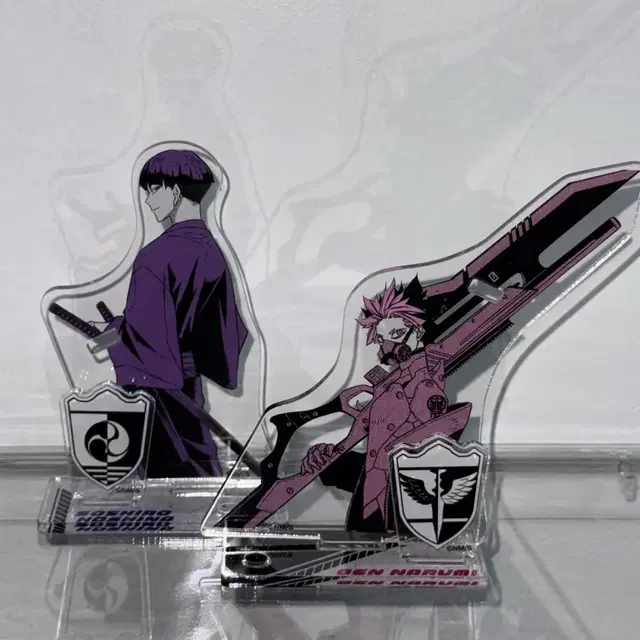 괴수8호 원화전 펜꽂이 아크릴 스탠드 나루미 호시나