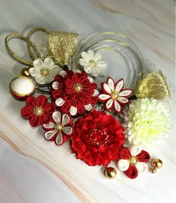 성인식 머리 장식 빨흰 럭셔리 츠마미세이 U핀 다수 *금박 포함