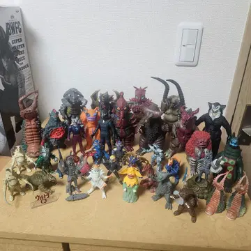 울트라맨 괴수 소프트 비닐