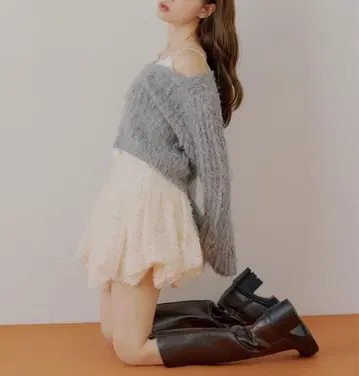 chico 밑단 벌룬 레이스 미니 스커트