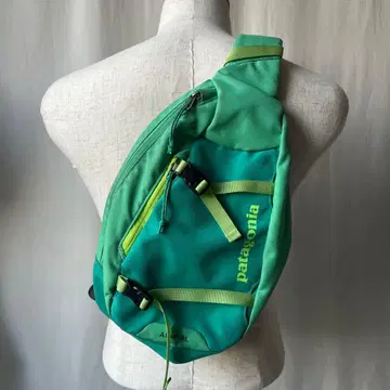 파타고니아 아톰 8L 숄더백