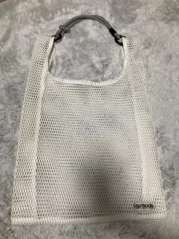 OUTDOOR PRODUCTS 메쉬 토트백 화이트