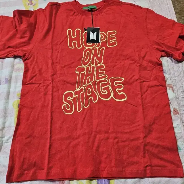 방탄소년단 Hope On The Street 빨간 티셔츠