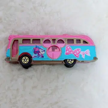 디즈니 파르팔루자 미니의 판타지랜드 리조트 크루저 토미카