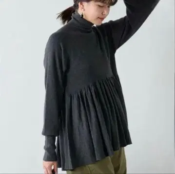 GALLARDAGALANTE 페플럼 튜닉 니트