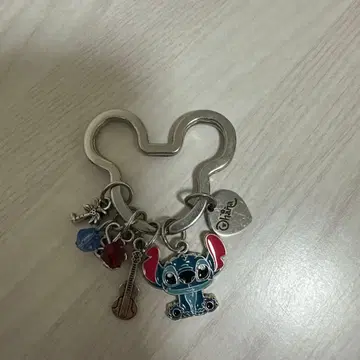 스티치 하트형 키링