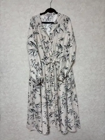 BAY FLOW 드로스트 원피스