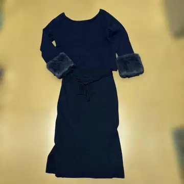 미슈마슈 네이비 퍼 니트 셋업