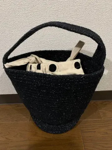 블랙 스트로우 바스켓백