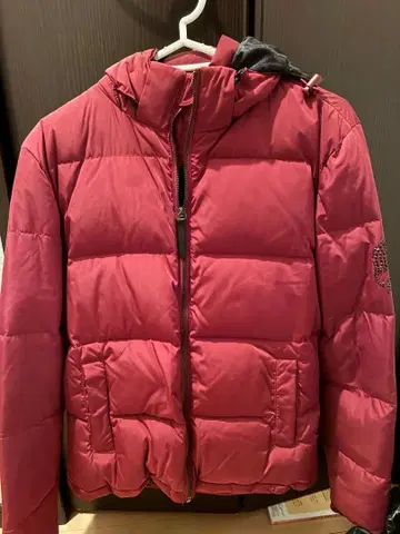 Roen 후드 부착 빨간색 다운 자켓