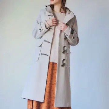 YECCA VECCA 아이보리 롱 더플 코트