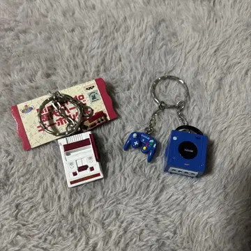 레어 닌텐도 역대 하드 키링 2종