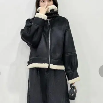 [ dazzlin ] 보아 컴팩트 숏 블루종