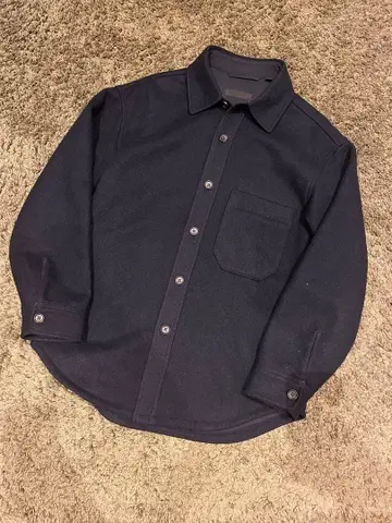 네이비 버튼 셔츠 울 혼방