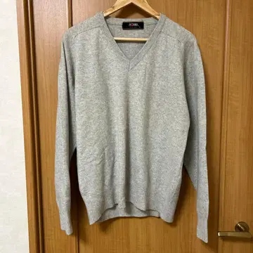캐시미어 100% 그레이 V넥 스웨터