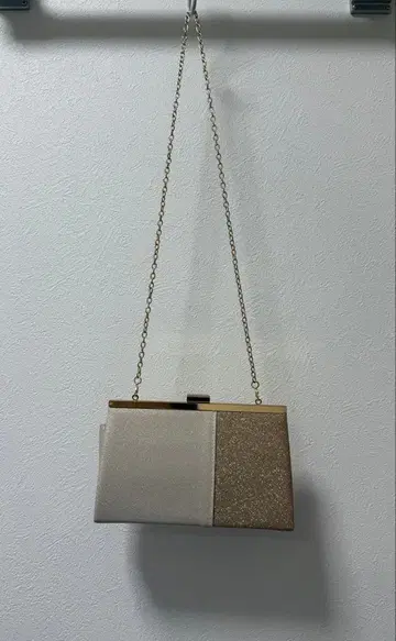 Aimer Acret 박스 클러치백 결혼식 파티