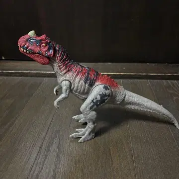 마텔 쥬라기 월드 액션 피규어 케라토사우루스