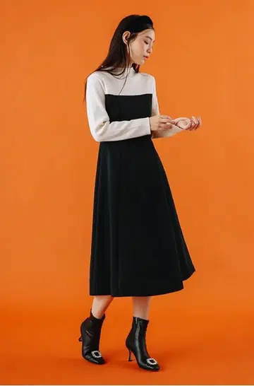 셀포드 바이컬러 긴팔 A라인 원피스 38