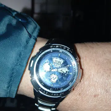 G-SHOCK 아날로그 디지털 표시 시계