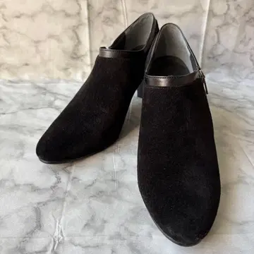 컨디션 최상 REGAL 블랙 스웨이드 사이드 지퍼 부티 24.5cm