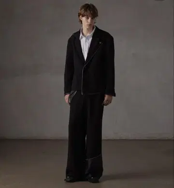 grancy 리버스 레이어드 디자인 테일러드 그랑 블랙