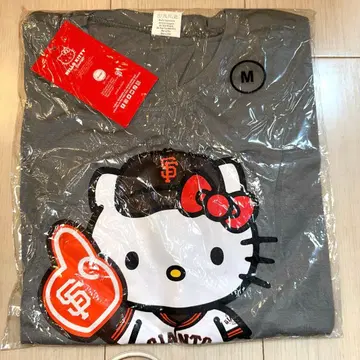헬로키티 샌프란시스코 자이언츠 콜라보 T셔츠 M 사이즈