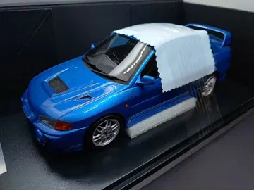 MITSUBISHI 랜서 에볼루션 IV 블루 1/18 원 모델