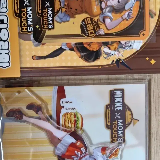 니케 맘스터치 콜라보 아크릴 스탠드 포카세트