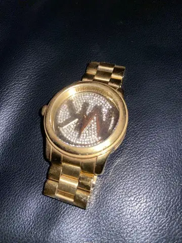 Michael Kors 골드 시계 MK-5706 가격 인하 중