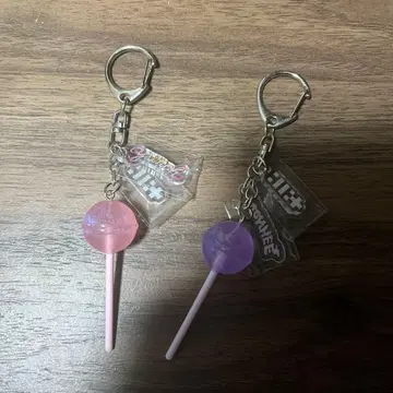 ILLIT 키링 원희, 유나