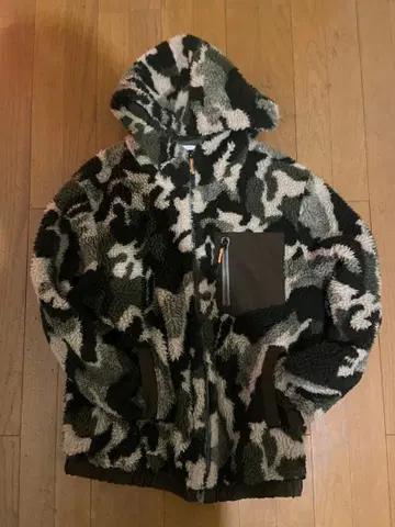 ZARA 카모 패턴 플리스 자켓 M