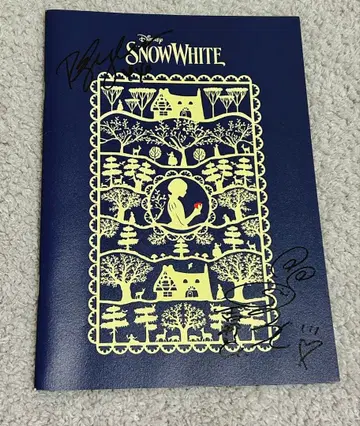 디즈니 백설공주 레이첼 제글러 요시류 사쿠라 친필 사인 팜플렛