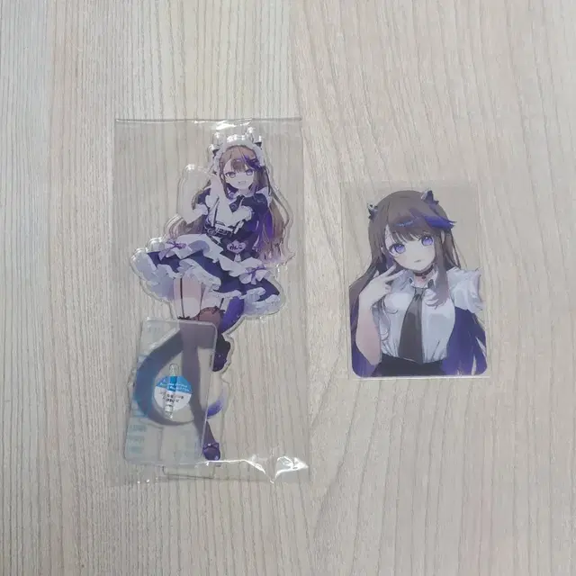 스텔라이브 아이리 칸나 아크릴 스탠드 포카 포토카드 판매합니다