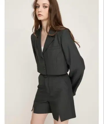 미사용 새상품 SLY TAILOR 2P SETUP 테일러 투피스 셋업