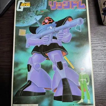 반다이 1/144 릭 돔 프라모델