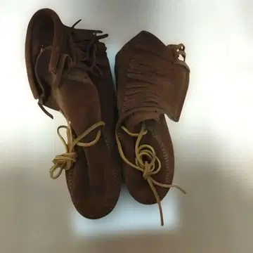 [ 미사용 새상품 ] MINNETONKA 프린지 모카신