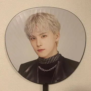 라포스타 2025 JO1 카와니시 타쿠미 부채