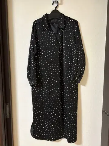 INDIVI 기하학 패턴 블랙 원피스