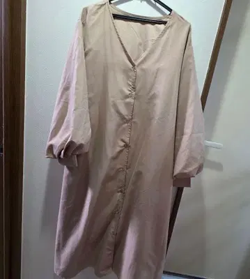 베이지 얇은 소재 롱 코트 멜랑크루즈 M 사이즈