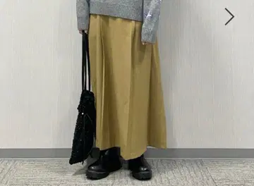 스튜디오 클립 베이지 플리츠 롱 스커트