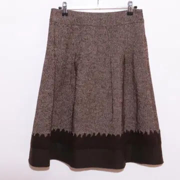 새상품급 HIROKO BIS 히로코비스 스커트 무릎 기장 플레어 울 M